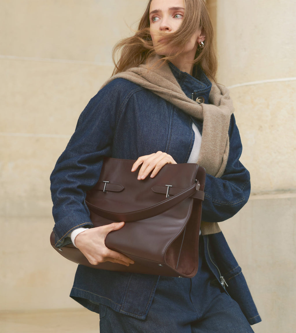 Sac porté épaule modèle maxi Emie en cuir lisse et refente de velours